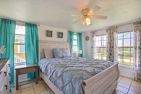 Bright Surfside Beach Home w/ Deck, Walk to Beach!