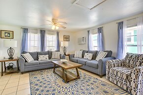 Bright Surfside Beach Home w/ Deck, Walk to Beach!