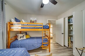 Wraparound Deck: 'breezy Pinez Cabin' in Pine!