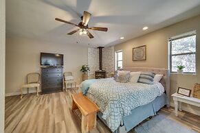 Wraparound Deck: 'breezy Pinez Cabin' in Pine!