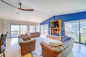 Hot Tub, Fire Pit & Deck: Chic Arizona Retreat