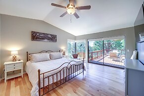 Hot Tub, Fire Pit & Deck: Chic Arizona Retreat