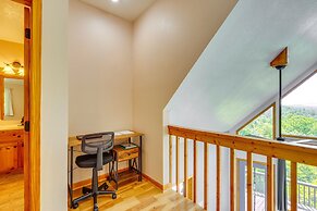 Cozy Murphy Cabin Retreat: Fireplace & Mtn Views!