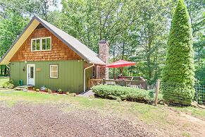 Pet-friendly Murphy Home: Grilling Deck + Fire Pit