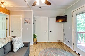Pet-friendly Murphy Home: Grilling Deck + Fire Pit