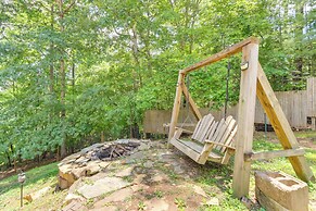 Pet-friendly Murphy Home: Grilling Deck + Fire Pit