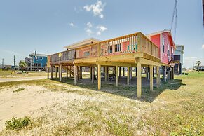 Oceanfront Deck: Surfside Beach Vacation Rental!