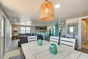 Oceanfront Deck: Surfside Beach Vacation Rental!