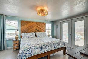 Oceanfront Deck: Surfside Beach Vacation Rental!