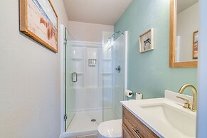 Oceanfront Deck: Surfside Beach Vacation Rental!