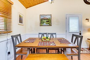 Quiet Murphy Hideaway w/ Decks & Outdoor Fireplace