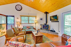 Quiet Murphy Hideaway w/ Decks & Outdoor Fireplace