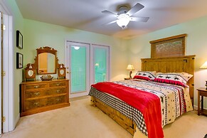 Quiet Murphy Hideaway w/ Decks & Outdoor Fireplace