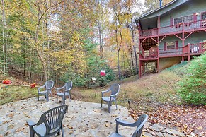 Quiet Murphy Hideaway w/ Decks & Outdoor Fireplace