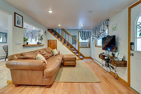 Huguenot Retreat w/ Screened Porch & Lake Access!