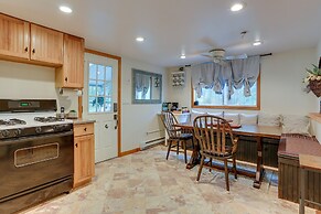 Huguenot Retreat w/ Screened Porch & Lake Access!