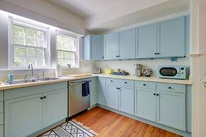 Cozy North Conway Retreat w/ Deck & Fire Pit!