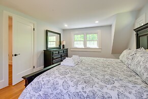 Cozy North Conway Retreat w/ Deck & Fire Pit!