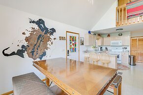 Murphy Cabin w/ Deck & Sweeping Mountain Views!