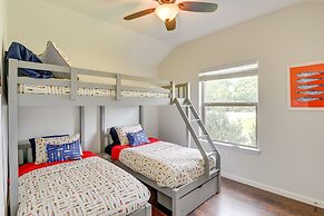 Inviting Granbury Home w/ Fire Pit: 3 Mi to Lake!