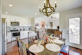 Inviting Granbury Home w/ Fire Pit: 3 Mi to Lake!