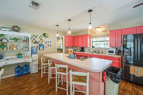 Yard, Dock & Boat Slip: Lake Bridgeport Cabin!