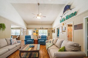 Yard, Dock & Boat Slip: Lake Bridgeport Cabin!