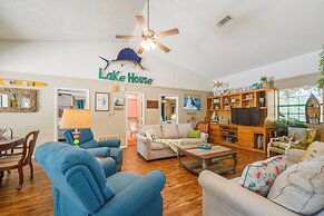 Yard, Dock & Boat Slip: Lake Bridgeport Cabin!