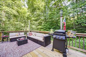 North Carolina Abode w/ Fire Pit & Mountain Views!