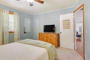 Rogers Vacation Rental ~ 7 Mi to Downtown