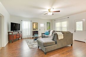 Rogers Vacation Rental ~ 7 Mi to Downtown