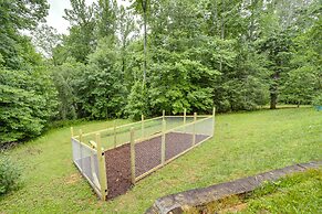 Arden Home w/ Private Hot Tub ~ 17 Mi to Asheville