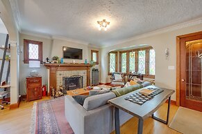 Ferndale Gem, Walk to Stores & Restaurants!