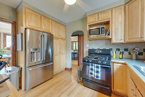 Ferndale Gem, Walk to Stores & Restaurants!