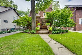 Ferndale Gem, Walk to Stores & Restaurants!