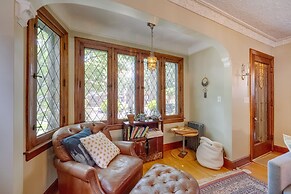 Ferndale Gem, Walk to Stores & Restaurants!