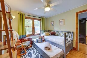 Ferndale Gem, Walk to Stores & Restaurants!