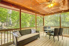 Mcgaheysville Home w/ Screened Porch & Gas Grill!