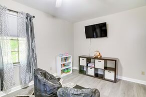 Mcgaheysville Home w/ Screened Porch & Gas Grill!