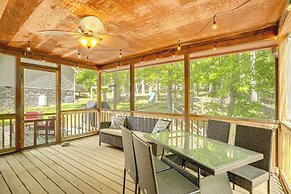Mcgaheysville Home w/ Screened Porch & Gas Grill!