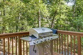 Spacious Massanutten Retreat w/ Hot Tub & Games