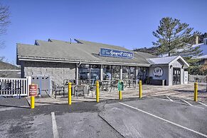 Spacious Massanutten Retreat w/ Hot Tub & Games