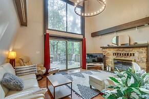 Spacious Massanutten Retreat w/ Hot Tub & Games
