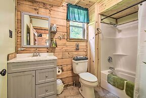 Maggie Valley Family Cabin w/ Porch & Fire Pit!