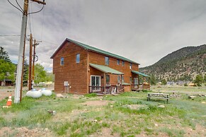 Modern South Fork Vacation Rental w/ Deck & Grill!
