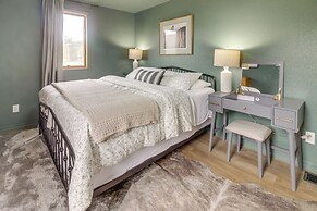 Modern South Fork Vacation Rental w/ Deck & Grill!