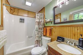 Pet-friendly Creekside Cabin w/ Pool Access!