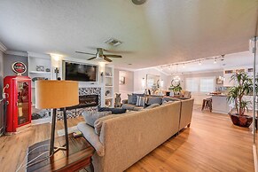 Naples Retreat With Private Pool & Spa!