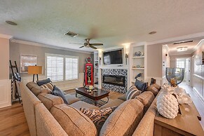 Naples Retreat With Private Pool & Spa!