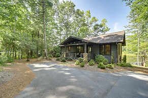 Grill + Water Views: Chinquapin Resort Home